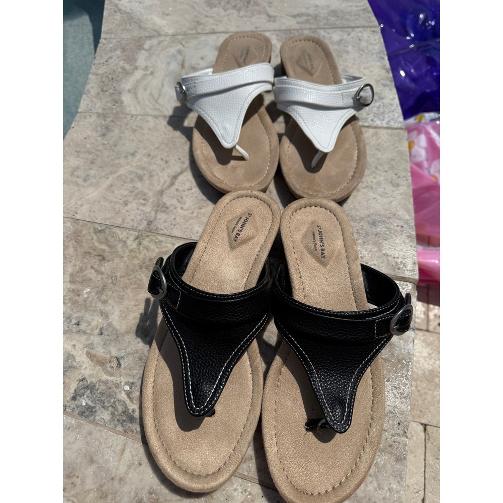 St Johns Bay Zan Womens 8.5 Thong Sandals Memory Foam Black White 2 Pair Bundle